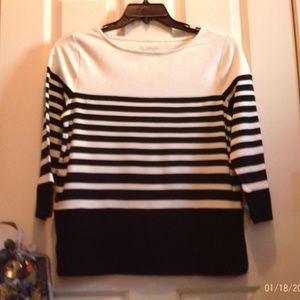 ✨ Chico Top Size M Sale  2/$15